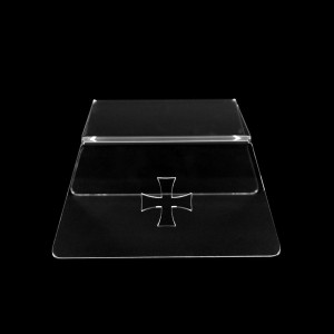 Tron z pleksi mały z krzyżem