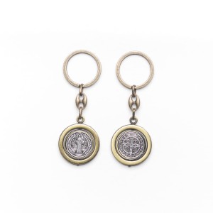 Brelok obracany - Św. Benedykt - satynowa powłoka
