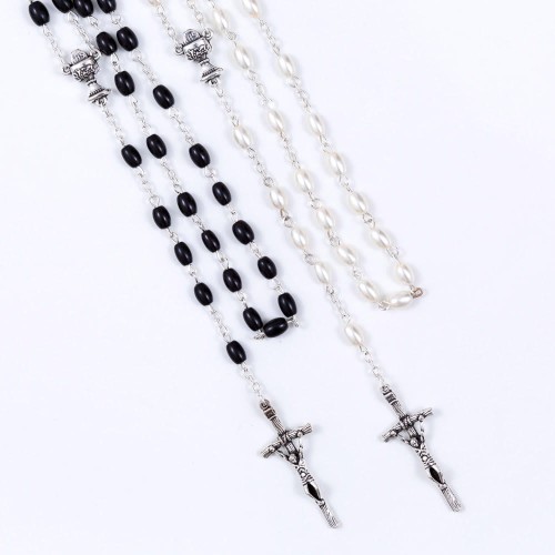 różaniec szklany biały czarny