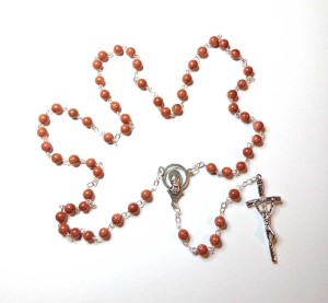 Różaniec kamień naturalny -  piasek pustyni