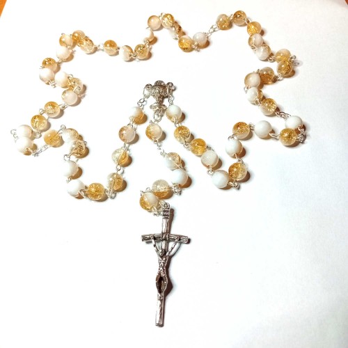 Różaniec szklany złoto-biały.jpg