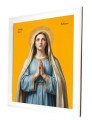 Matka Boża Bolesna ukazana w religijnym wizerunku z łzami na twarzy, symbolizującymi cierpienie i modlitwę.